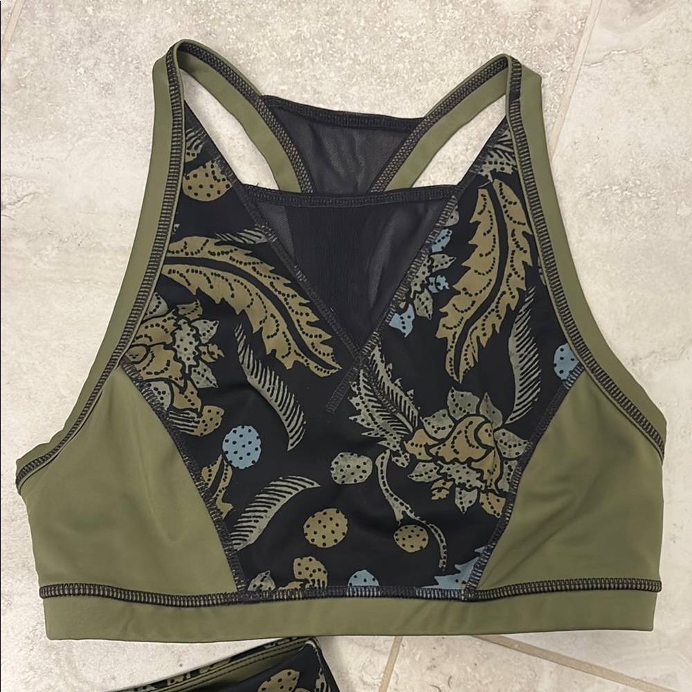 FP movement yoga, pants, and sports bra set size small nwot